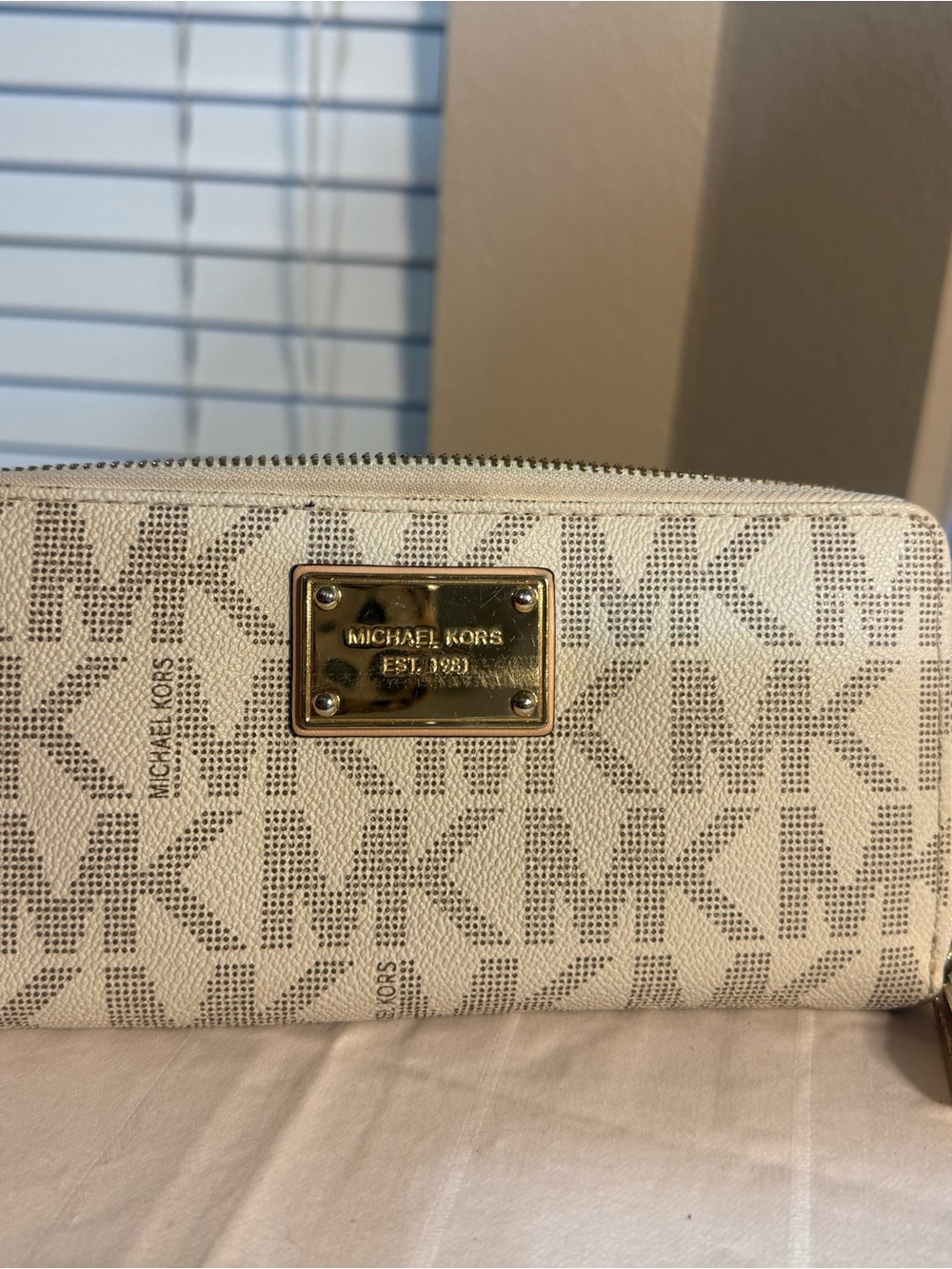 Michael Kors Cream Logo Zip-Around Jet Set Wallet with Gold Plate